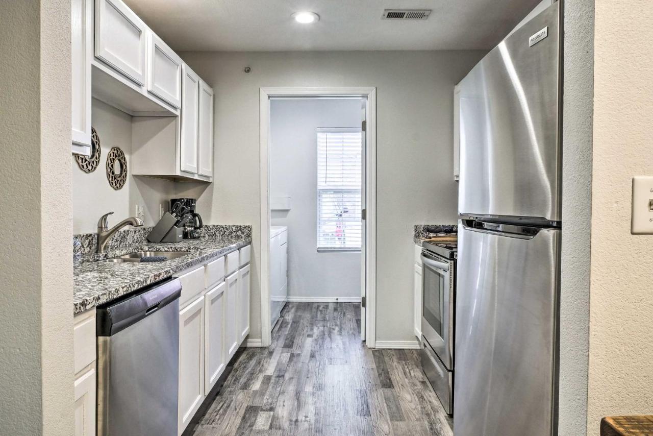 Centrally Located Brandon Condo With Pool Access Branson Exterior photo