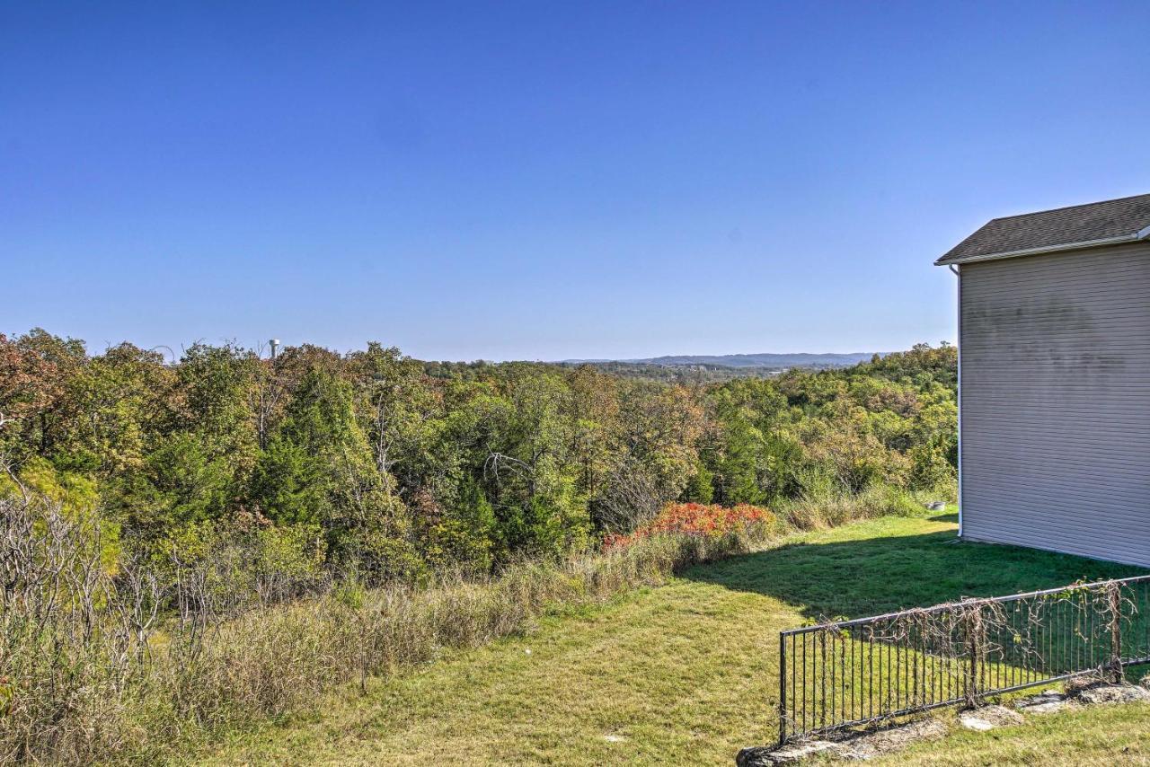 Centrally Located Brandon Condo With Pool Access Branson Exterior photo